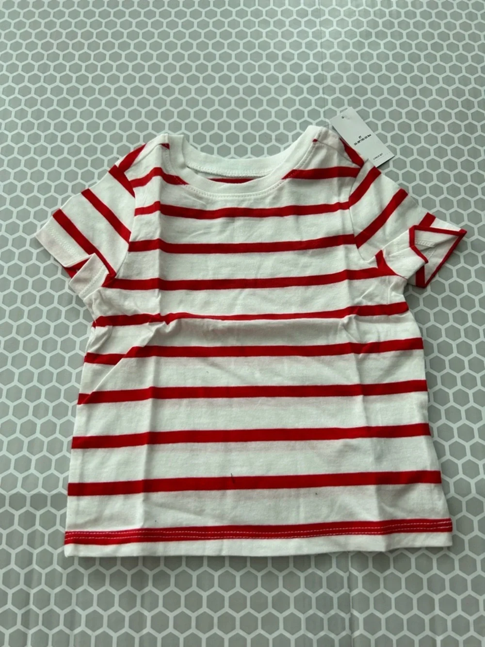 NWT Old Navy Bundle of 5 Short Sleeve Toddler Tees. Size 2T